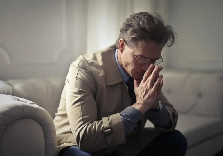 8 Signs Your Husband Regrets Cheating on You