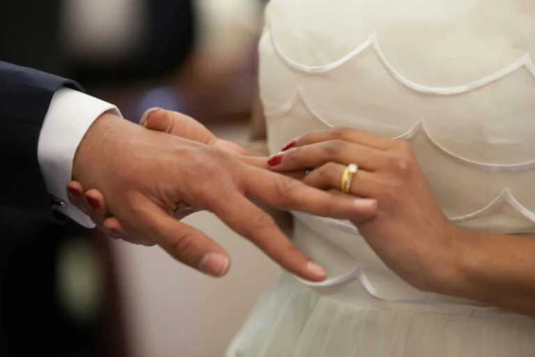 12 Divine Signs God Wants You to Marry Him