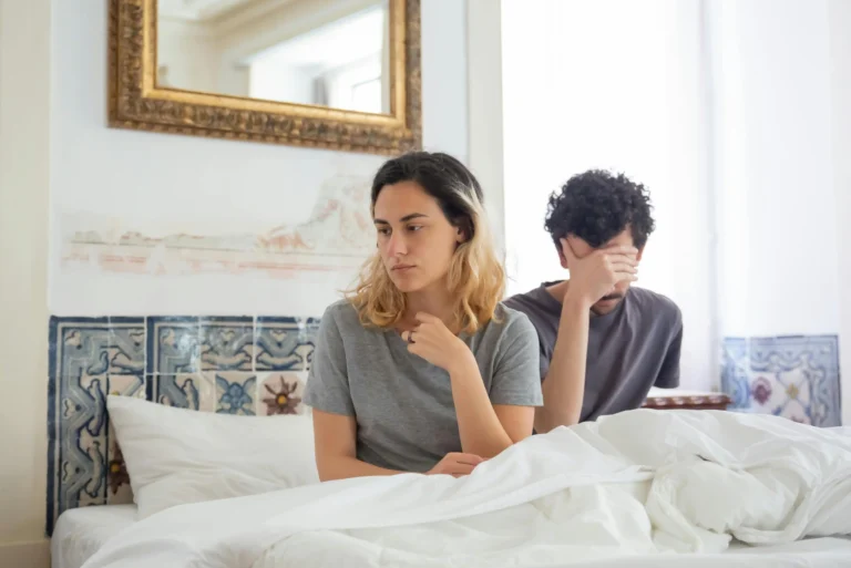 9 Signs He Has No Feelings For You
