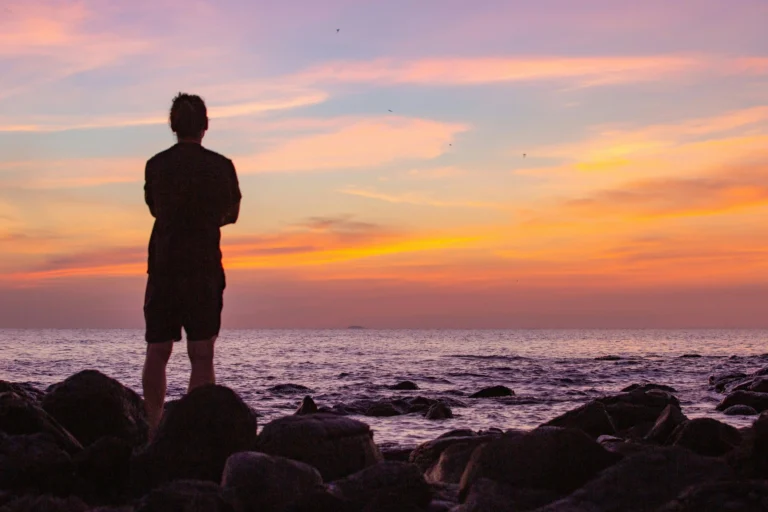 8 Signs God Doesn’t Want You To Do Something