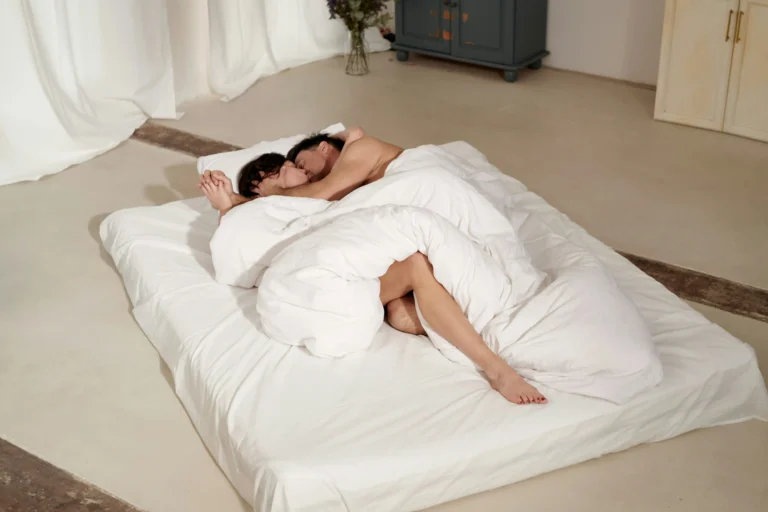 6 Signs You’re Good in Bed